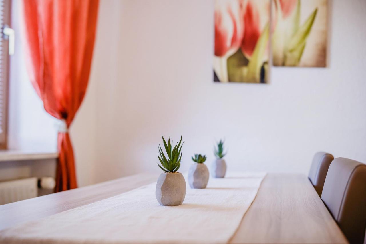 Appartments Bergluft Malles Venosta Bagian luar foto